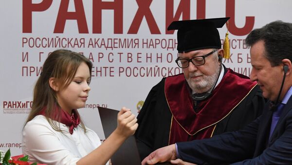 Присвоение звания Почетный доктор РАНХиГС экс-председателю ПАСЕ П. Аграмунту Присвоение звания Почетный доктор РАНХиГС экс-председателю ПАСЕ П. Аграмунту