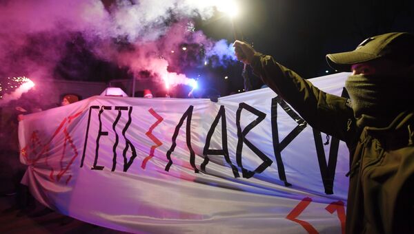Протестующие возле Киево-Печерской лавры. 8 января 2018 Протестующие возле Киево-Печерской лавры. 8 января 2018