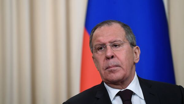 Министр иностранных дел России Сергей Лавров на пресс-конференции после встречи с министром иностранных дел Йемена Абдельмаликом аль-Махляфи в Москве. 22 января 2018 Министр иностранных дел России Сергей Лавров на пресс-конференции после встречи с министром иностранных дел Йемена Абдельмаликом аль-Махляфи в Москве. 22 января 2018