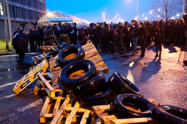 Участники акции протеста работников тюрем во Франции Участники акции протеста работников тюрем во Франции