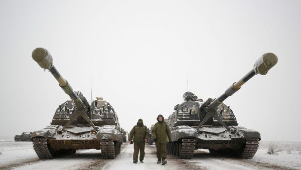 САУ Мста-С на репетиции парада, который пройдет в 75-ю годовщину победы Сталинградской битвы в Волгограде САУ Мста-С на репетиции парада, который пройдет в 75-ю годовщину победы Сталинградской битвы в Волгограде