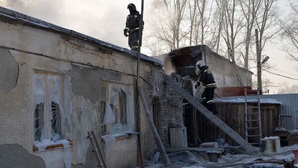 На месте пожара в приюте для животных Преданность в Бийске На месте пожара в приюте для животных Преданность в Бийске