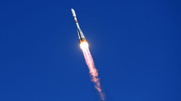 Старт ракеты-носителя Союз-2.1а с космодрома Восточный. 1 февраля 2018 Старт ракеты-носителя Союз-2.1а с космодрома Восточный. 1 февраля 2018