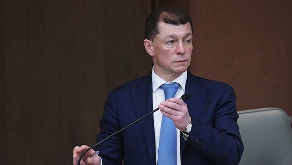 Министр труда и социальной защиты РФ Максим Топилин на пленарном заседании Государственной Думы РФ. 7 февраля 2018 Министр труда и социальной защиты РФ Максим Топилин на пленарном заседании Государственной Думы РФ. 7 февраля 2018