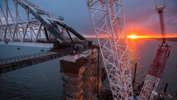 Строительство Крымского моста. Архивное фото Строительство Крымского моста. Архивное фото