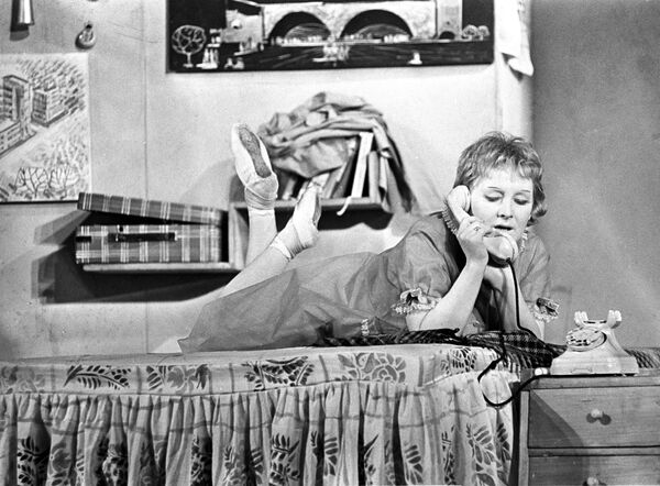 Татьяна Карпова в сцене из спектакля Поворот ключа. 1964 год Татьяна Карпова в сцене из спектакля Поворот ключа. 1964 год