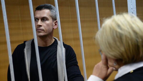 Совладелец и председатель совета директоров группы Сумма Зиявудин Магомедов во время рассмотрения ходатайства следствия о его аресте в Тверском районном суде Москвы. 31 марта 2018 Совладелец и председатель совета директоров группы Сумма Зиявудин Магомедов во время рассмотрения ходатайства следствия о его аресте в Тверском районном суде Москвы. 31 марта 2018