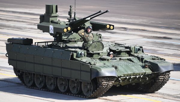 БМПТ Терминатор во время репетиции Парада Победы на военном полигоне Алабино в Московской области БМПТ Терминатор во время репетиции Парада Победы на военном полигоне Алабино в Московской области