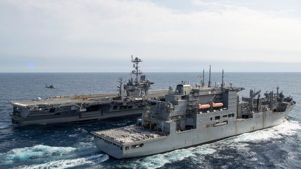 Американский авианосец USS Harry Truman Американский авианосец USS Harry Truman