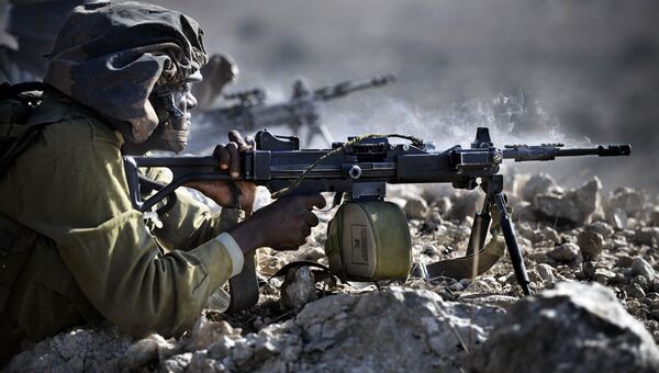 Стрельба из пулемета IWI Negev Стрельба из пулемета IWI Negev