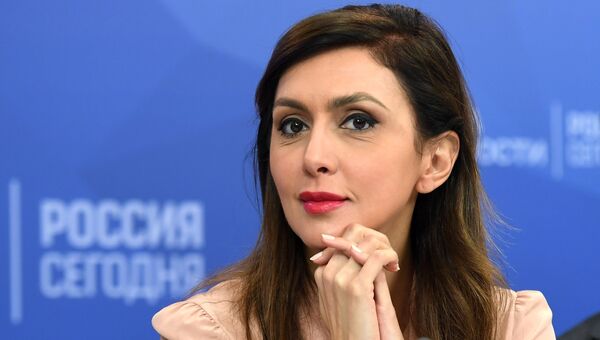 Генеральный директор Роскино Екатерина Мцитуридзе во время пресс-конференции, посвященной проведению 71-го Каннского международного кинофестиваля, в МИА Россия сегодня Генеральный директор Роскино Екатерина Мцитуридзе во время пресс-конференции, посвященной проведению 71-го Каннского международного кинофестиваля, в МИА Россия сегодня