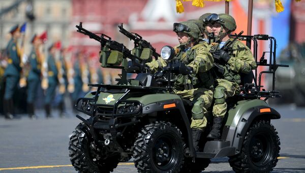 Армейский мотовездеход АМ-1 на военном параде, посвященном 73-й годовщине Победы в ВОВ Армейский мотовездеход АМ-1 на военном параде, посвященном 73-й годовщине Победы в ВОВ
