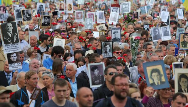 Участники акции Бессмертный полк в Киеве. 9 мая 2018 Участники акции Бессмертный полк в Киеве. 9 мая 2018