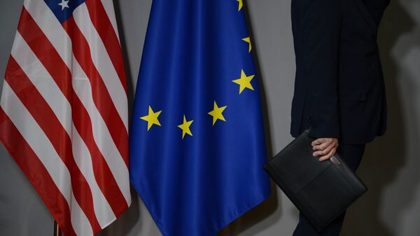 Флаги США и Европейского совета Флаги США и Европейского совета