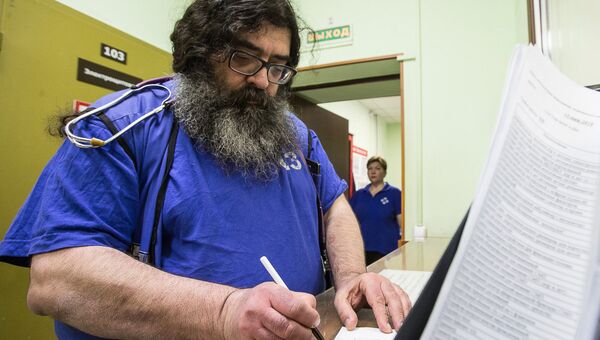 Врач первой подстанции московской скорой помощи, монах-реаниматолог иеромонах Феодорит (Сеньчуков) Врач первой подстанции московской скорой помощи, монах-реаниматолог иеромонах Феодорит (Сеньчуков)