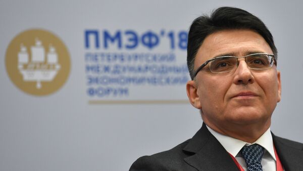 Руководитель Роскомнадзора Александр Жаров на Петербургском международном экономическом форуме. 25 мая 2018 Руководитель Роскомнадзора Александр Жаров на Петербургском международном экономическом форуме. 25 мая 2018