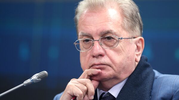 Генеральный директор ФГБУК Государственный Эрмитаж Михаил Пиотровский. Архивное фото Генеральный директор ФГБУК Государственный Эрмитаж Михаил Пиотровский. Архивное фото