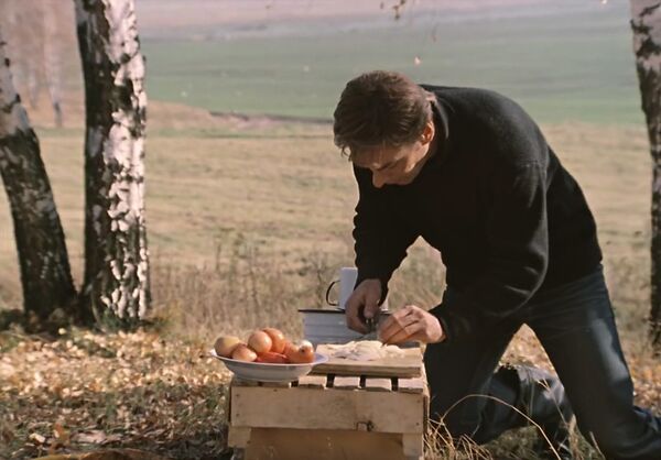 Кадр из фильма Москва слезам не верит(1979) Кадр из фильма Москва слезам не верит(1979)