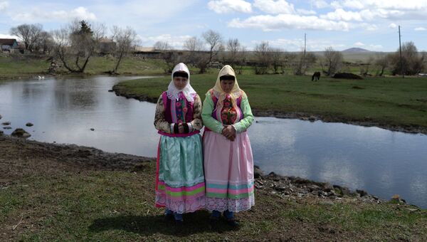 Потомки духоборцев Мария Сухорукова и Анна Смородина в селе Гореловка в Грузии Потомки духоборцев Мария Сухорукова и Анна Смородина в селе Гореловка в Грузии