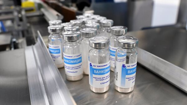Участок выпуска готовой продукции антибиотика Ванкомицина на заводе по производству антибиотиков АО Биохимик в Саранске Участок выпуска готовой продукции антибиотика Ванкомицина на заводе по производству антибиотиков АО Биохимик в Саранске