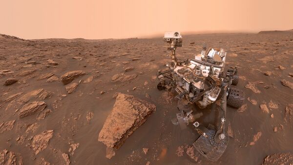 Марсоход Curiosity сделал селфи во время марсианской бури Марсоход Curiosity сделал селфи во время марсианской бури