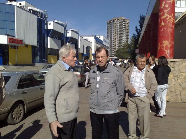 Владимир Николенко с сыном Владимиром Владимир Николенко с сыном Владимиром