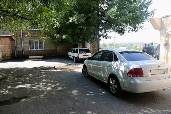 В Луганске мужчина на улице обнаружил взрывное устройство В Луганске мужчина на улице обнаружил взрывное устройство