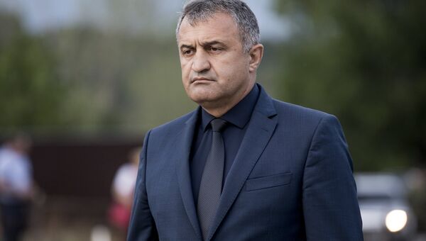 Президент Южной Осетии Анатолий Бибилов. Архивное фото Президент Южной Осетии Анатолий Бибилов. Архивное фото