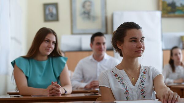Ученики в классе Ученики в классе