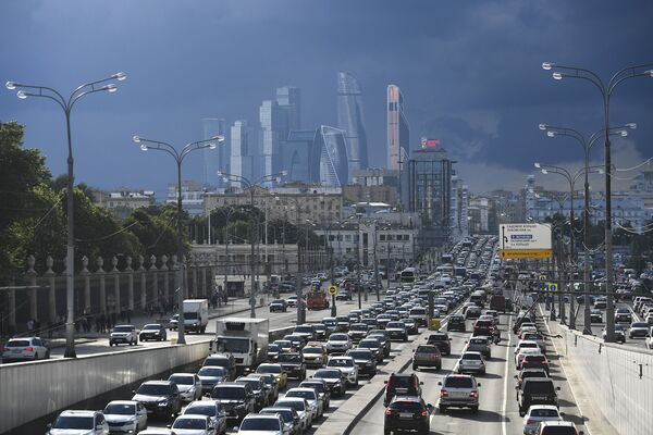 Пробка на Садовом кольце в Москве Пробка на Садовом кольце в Москве