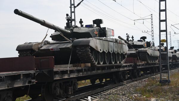 Эшелоны с военной техникой армии Китая перед началом военных учений Восток-2018 Эшелоны с военной техникой армии Китая перед началом военных учений Восток-2018