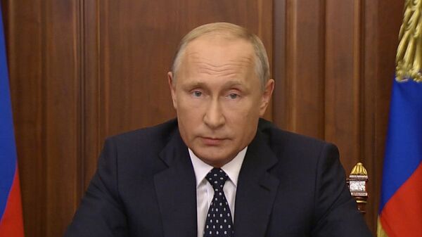 Путин: откладывать дальше нельзя, прошу отнестись с пониманием Путин: откладывать дальше нельзя, прошу отнестись с пониманием