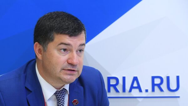 Генеральный директор союза Агентство развития профессиональных сообществ и рабочих кадров (Ворлдскиллс Россия) Роберт Уразов во время интервью на стенде Международного информационного агентства Россия сегодня на IV Восточном экономическом форуме Генеральный директор союза Агентство развития профессиональных сообществ и рабочих кадров (Ворлдскиллс Россия) Роберт Уразов во время интервью на стенде Международного информационного агентства Россия сегодня на IV Восточном экономическом форуме