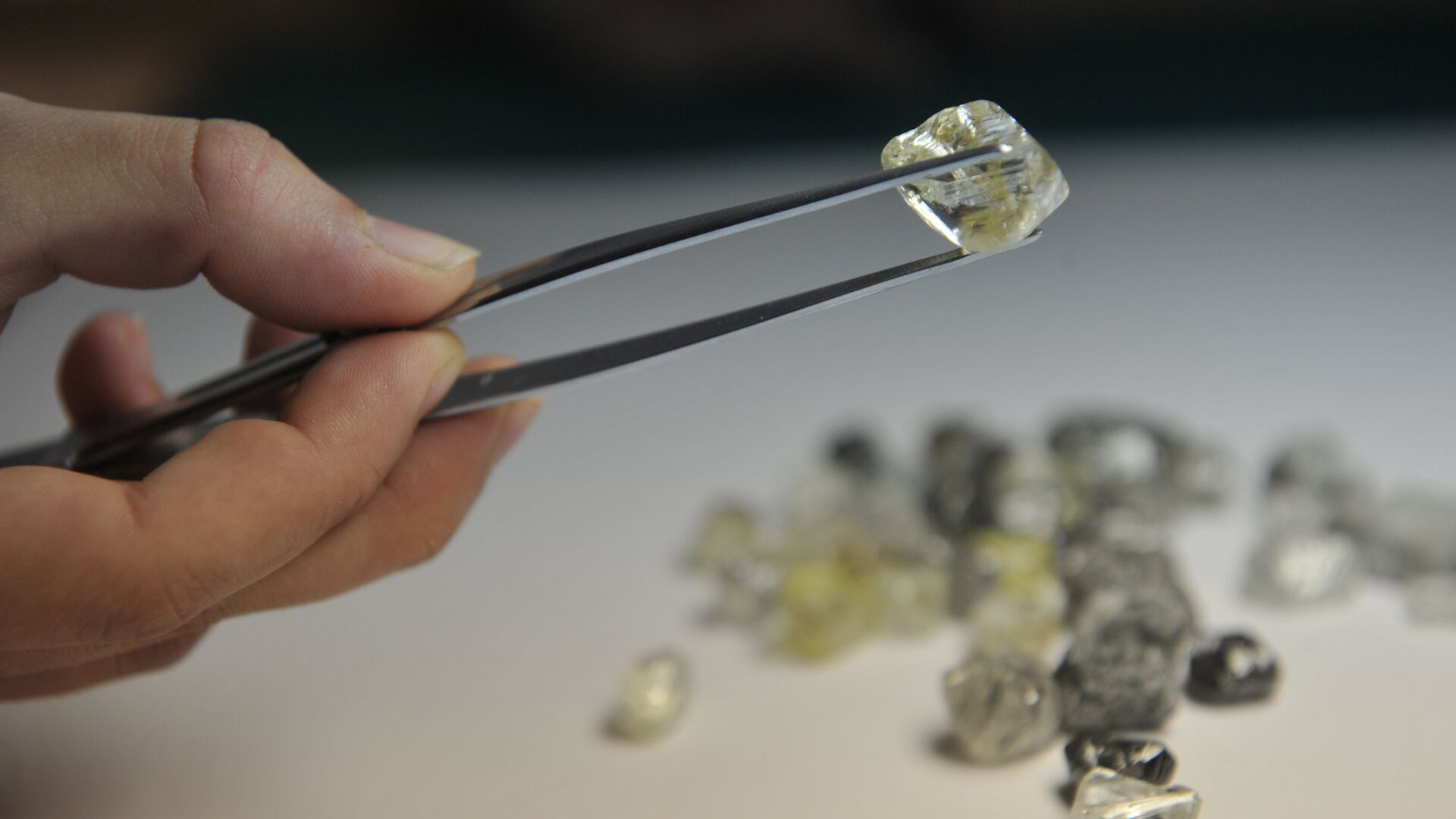 Ученые установили, что глубинные алмазы состоят из органического углерода