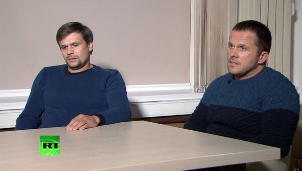 Россияне Руслан Боширов и Александр Петров во время интервью главному редактору телеканала RT и МИА Россия сегодня Маргарите Симоньян. 13 сентября 2018 Россияне Руслан Боширов и Александр Петров во время интервью главному редактору телеканала RT и МИА Россия сегодня Маргарите Симоньян. 13 сентября 2018