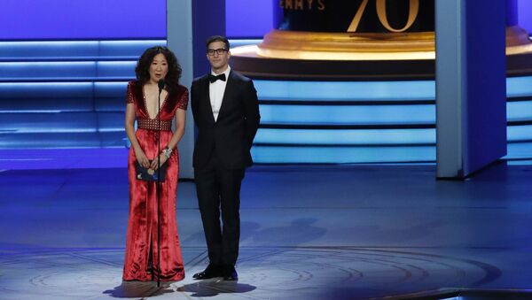 Сандра О и Энди Сэмберг во время 70-й церемонии вручения награды Primetime Emmy Awards в Лос-Анджелесе Сандра О и Энди Сэмберг во время 70-й церемонии вручения награды Primetime Emmy Awards в Лос-Анджелесе