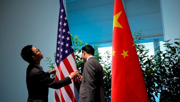 Флаги США и Китая Флаги США и Китая