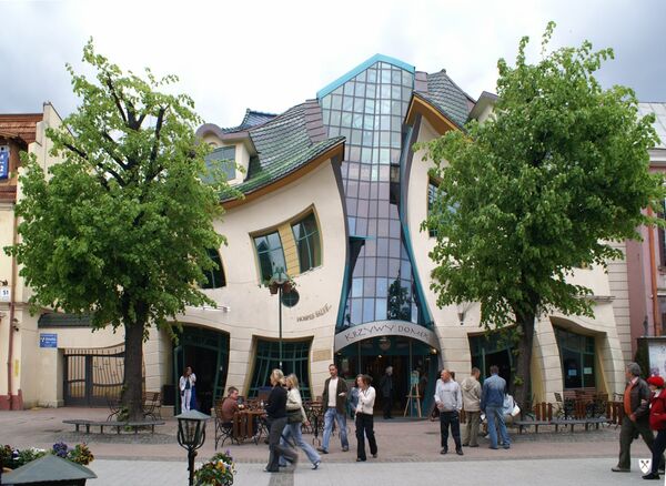 Кривой дом в польском городе Сопот Кривой дом в польском городе Сопот