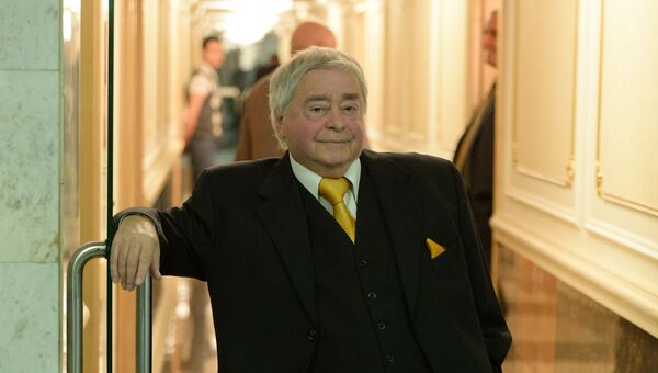 Артист кино и эстрады Роман Карцев на церемонии награждения лауреатов главной премии Федерации еврейских общин России (ФЕОР) Скрипач на крыше в Государственном Кремлевском дворце в Москве Артист кино и эстрады Роман Карцев на церемонии награждения лауреатов главной премии Федерации еврейских общин России (ФЕОР) Скрипач на крыше в Государственном Кремлевском дворце в Москве