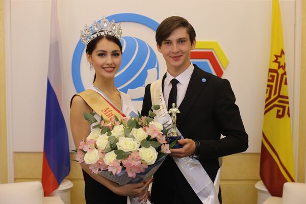 Полина Яковлева и Александр Изоркин Полина Яковлева и Александр Изоркин