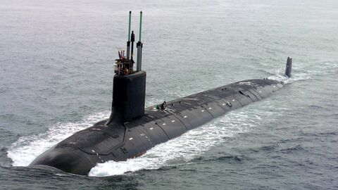 Первая подводная лодка США класса Вирджиния USS Virginia (SSN-774) Первая подводная лодка США класса Вирджиния USS Virginia (SSN-774)
