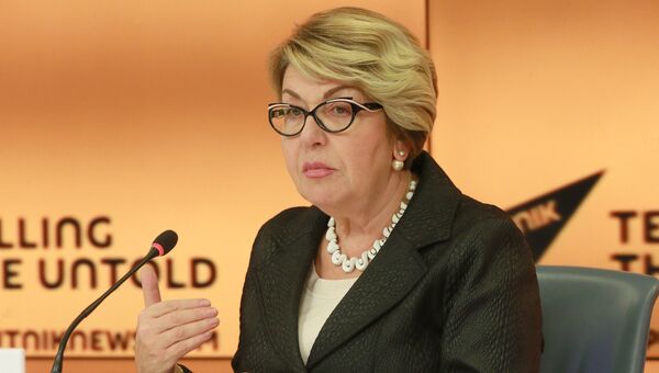 Элеонора Митрофанова во время пресс-конференции в Международном мультимедийном пресс-центре МИА Россия сегодня. 4 октября 2018 Элеонора Митрофанова во время пресс-конференции в Международном мультимедийном пресс-центре МИА Россия сегодня. 4 октября 2018