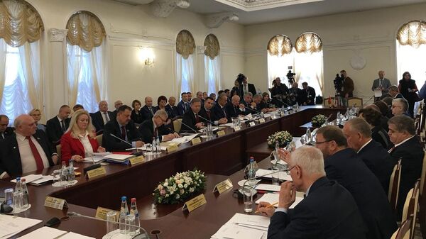 Депутаты Парламентского Собрания Союзного государства на заседании профильных секций в рамках V Форума регионов в Могилеве Депутаты Парламентского Собрания Союзного государства на заседании профильных секций в рамках V Форума регионов в Могилеве