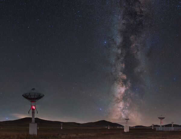 Работа фотографа Tianhong Li Galaxy curtain call performance. Конкурс Insight Astronomy Photographer of the year 2018 Работа фотографа Tianhong Li Galaxy curtain call performance. Конкурс Insight Astronomy Photographer of the year 2018