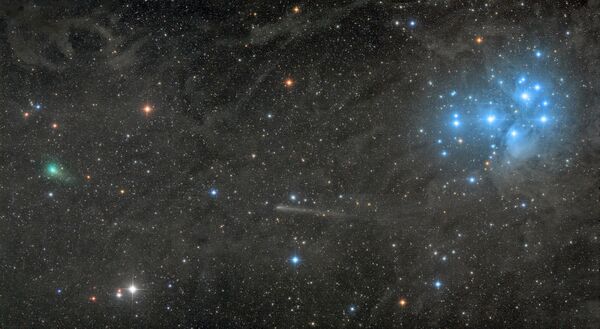 Работа фотографа Damian Peach Two comets with the Pleiades. Конкурс Insight Astronomy Photographer of the year 2018 Работа фотографа Damian Peach Two comets with the Pleiades. Конкурс Insight Astronomy Photographer of the year 2018