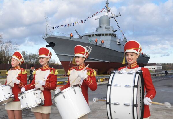 Малый ракетный корабль Буря проекта 22800 перед началом спуска на воду на Ленинградском судостроительном заводе Пелла в Ленинградской области Малый ракетный корабль Буря проекта 22800 перед началом спуска на воду на Ленинградском судостроительном заводе Пелла в Ленинградской области