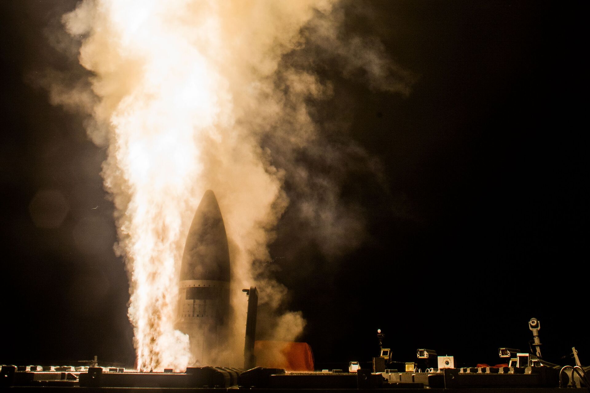 Запуск американской противоракеты SM-3 Block IIA Запуск американской противоракеты SM-3 Block IIA - РИА Новости, 1920, 24.11.2020