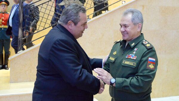 Министр обороны Греции Панос Камменос на встрече с министром обороны России генералом армии Сергеем Шойгу в Москве. 29 октября 2018 Министр обороны Греции Панос Камменос на встрече с министром обороны России генералом армии Сергеем Шойгу в Москве. 29 октября 2018