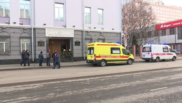 Кадры с места взрыва у здания ФСБ в Архангельске Кадры с места взрыва у здания ФСБ в Архангельске