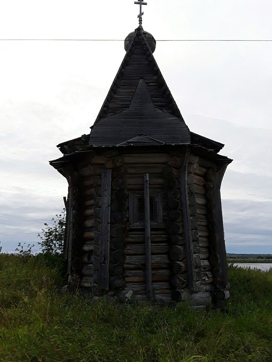 Церковь Василия Блаженного (1783 г.) в селе Чухчерьма Холмогорского района Архангельской области Церковь Василия Блаженного (1783 г.) в селе Чухчерьма Холмогорского района Архангельской области